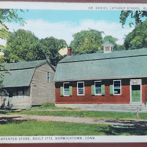 Escola Dr. Daniel Lathrop e loja Joseph Carpenter, Norwich Town, Connecticut, cartão postal ilustrado colorido vintage, nunca usado