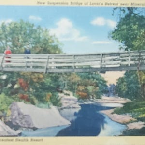 Mineral Wells Texas, nuevo puente colgante en Lover's Retreat, el mejor centro de salud del sur, postal antigua con ilustraciones en color