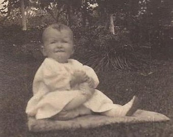 Pied De Bebe Photo Vintage Photo Noir Et Blanc Joli Bebe Etsy France