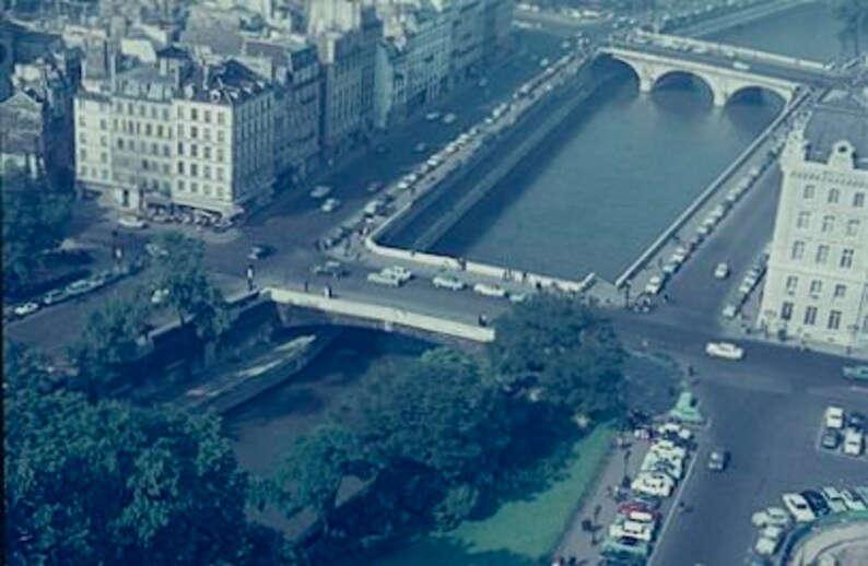 Digital Images of the Eiffel Tower Vintage Photos Eiffel Tower Amateur Photographs Set of Five 35mm Slides of Paris France
