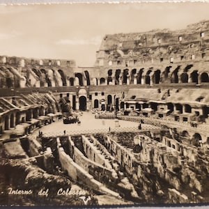 Le Colisée, Rome, carte postale vintage, carte postale avec photo en noir et blanc, ruines antiques, souvenir de voyage, vacances internationales