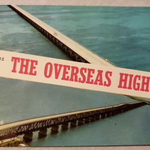 Salutations depuis l'Overseas Highway, les ponts Seven Mile et Bahia Honda, Key West, carte postale photo couleur vintage, destination Floride