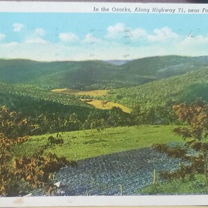 Ozarks, Fort Smith Arkansas, Highway 71, cartolina illustrata a colori d'epoca, timbro postale 1953, vista panoramica sull'autostrada