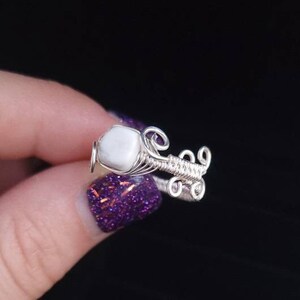 Natural Howlite Gemstone Ring, Wire Wrapped Crystal Jewelry image 2