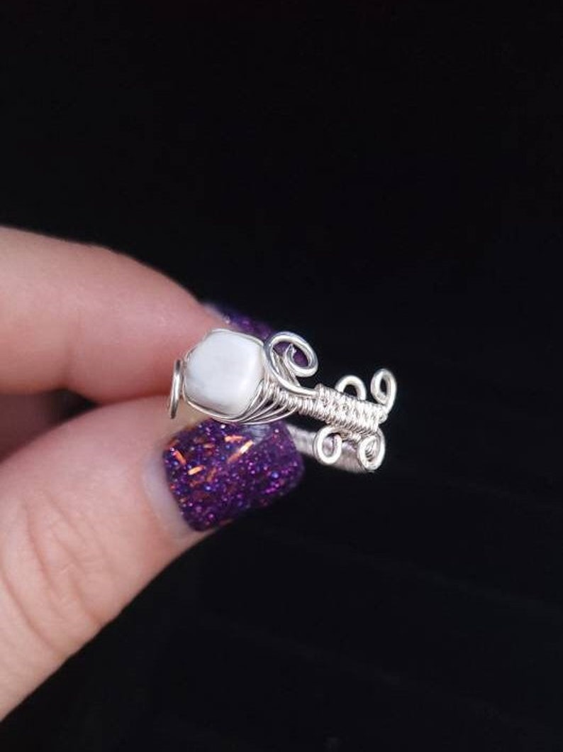 Natural Howlite Gemstone Ring, Wire Wrapped Crystal Jewelry image 2