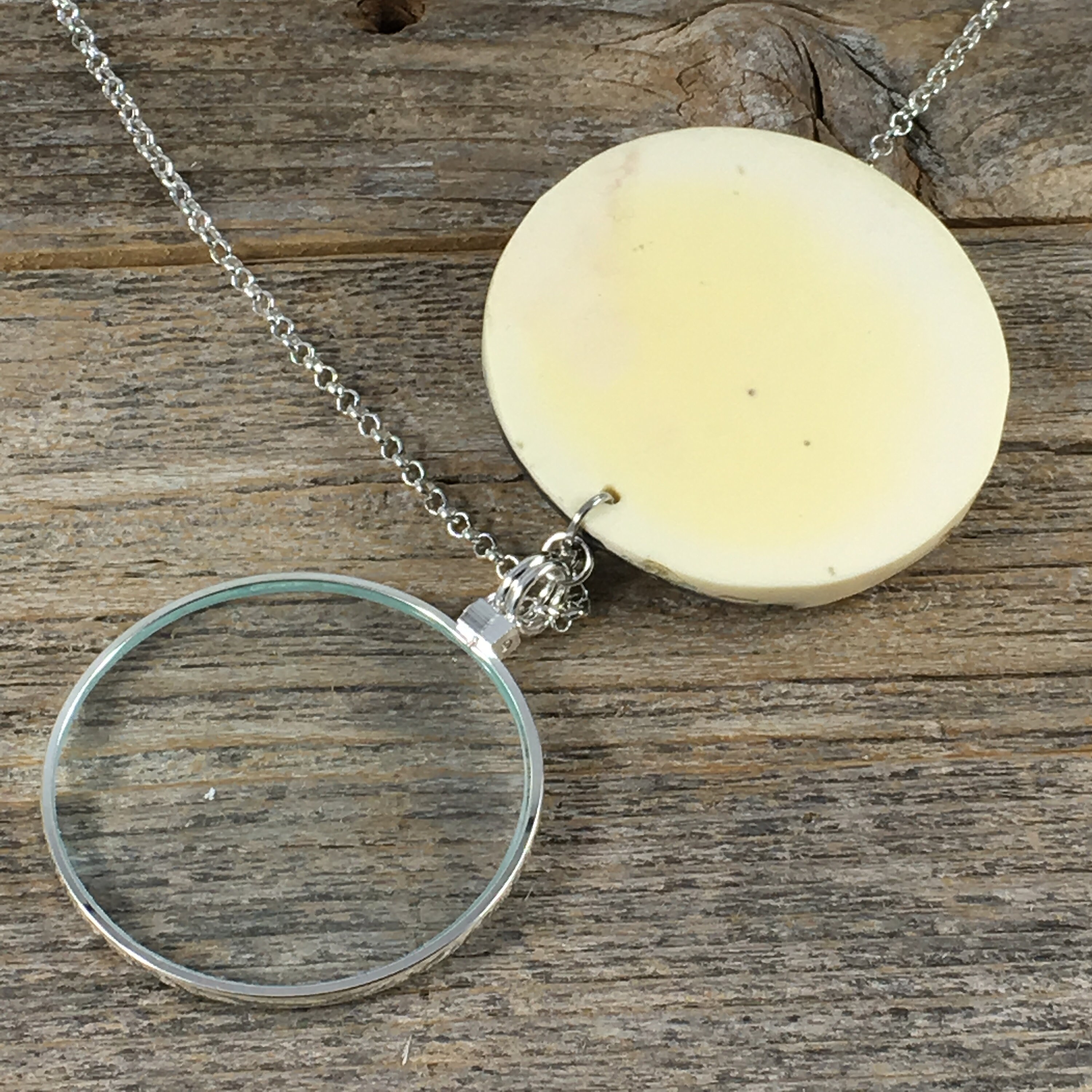 Magnifying Glass Necklace with Shell Detail Pendant