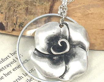 Magnifying Glass Necklace: Floral Monocle Pendant