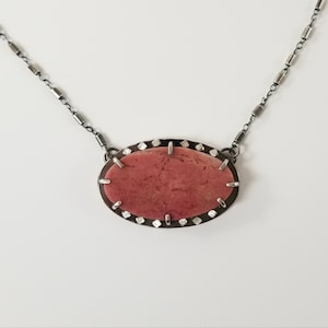 Rhodonite Prong Set Ketting ~ sterling zilver, handgemaakt, OOAK