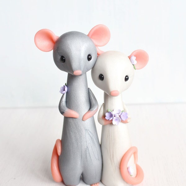 Mouse Wedding Cake Topper - topper et souvenir de gâteau en argile animal personnalisé - figurine par Heartmade Cottage; mariage rustique dans les bois