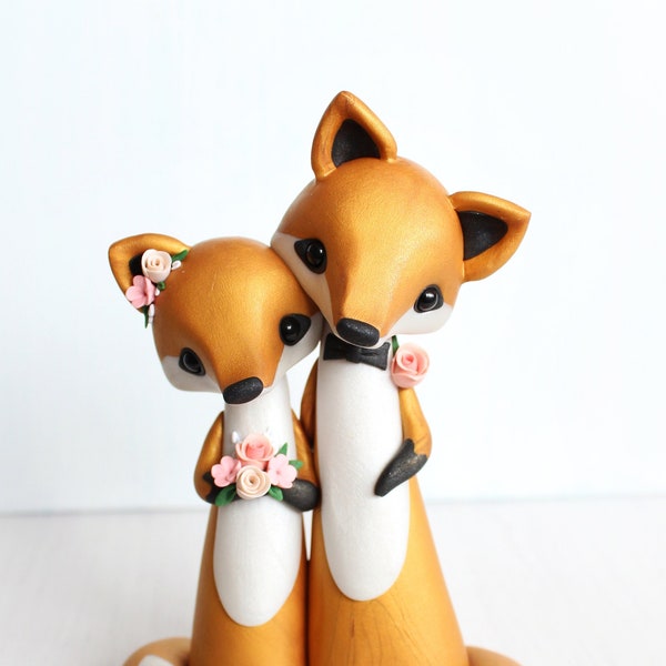 Fox Bride and Groom - Red Fox Wedding Cake Topper - woodland wedding cake topper - animal wedding - clay figurine by Heartmade Cottage