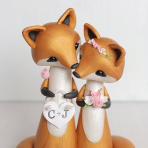 Personalised Fox Wedding Cake Topper - perfect for woodland wedding, animal clay cake topper and keepsake - figurine by Heartmade Cottage