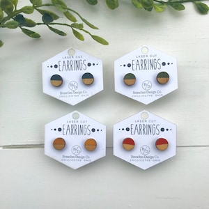 Circle wooden laser cut stud earrings, double colored, laser engraved, circle, wooden stud earrings