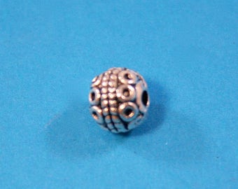 Round Pewter Beads Bali Style Beads  8 beads  (8 mm)