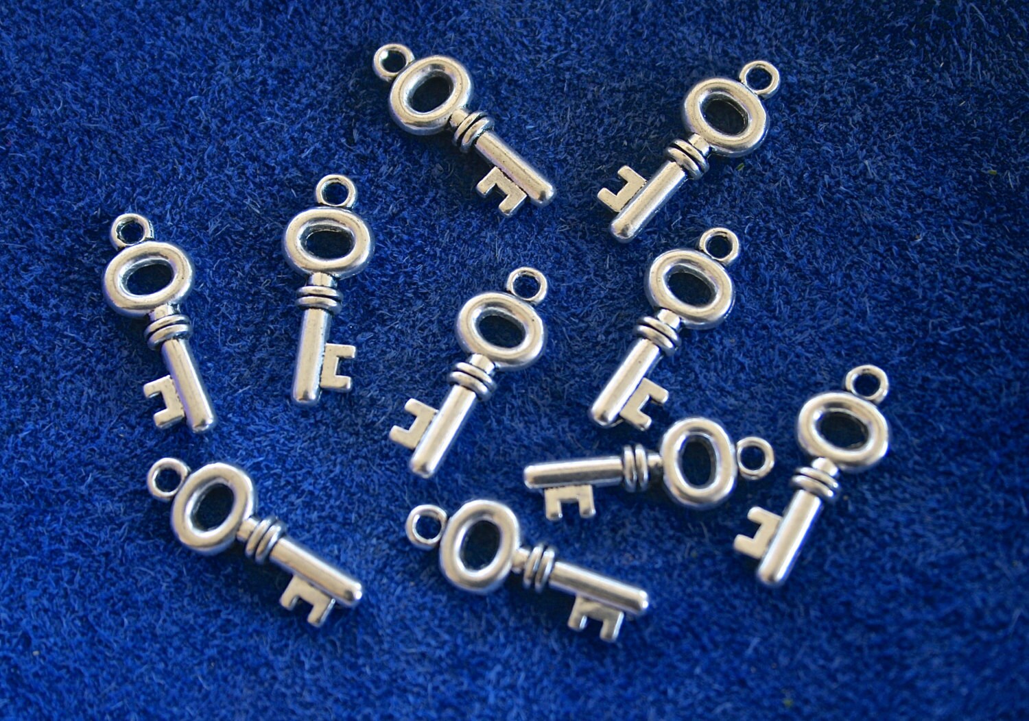 10 Small Key Charms 8 x 21 mm Etsy