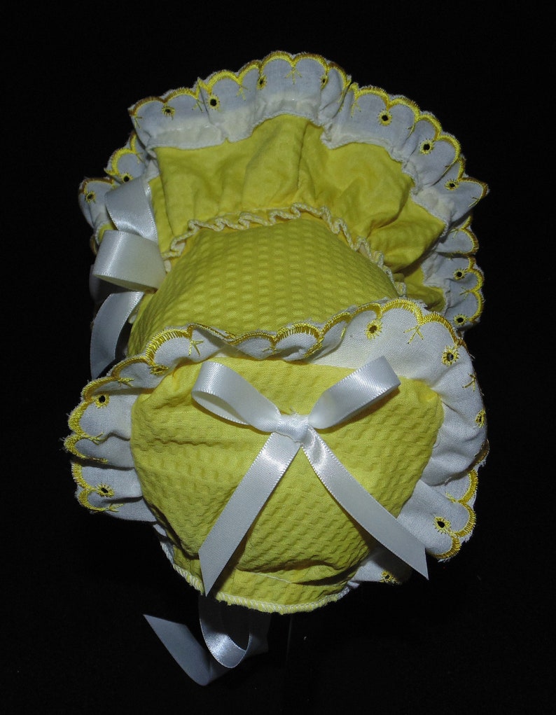 New Handmade Yellow Searsucker with White Yellow Edged Cotton Eyelet Lace Baby Bonnet