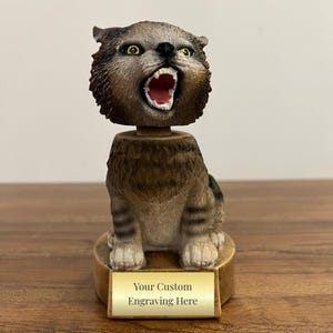 Wild Cat Award Trophy – Funny Crazy Cat or Psycho Cat Recognition Gift – Personalized Engraving for Parties, Friends, or Coworkers