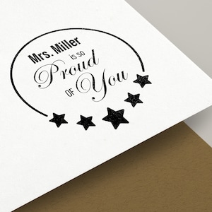 So Proud Of You Teacher-stempel | Rubberstempel | Gepersonaliseerde postzegels | Stempels aanpassen | Aangepaste lerarenstempel