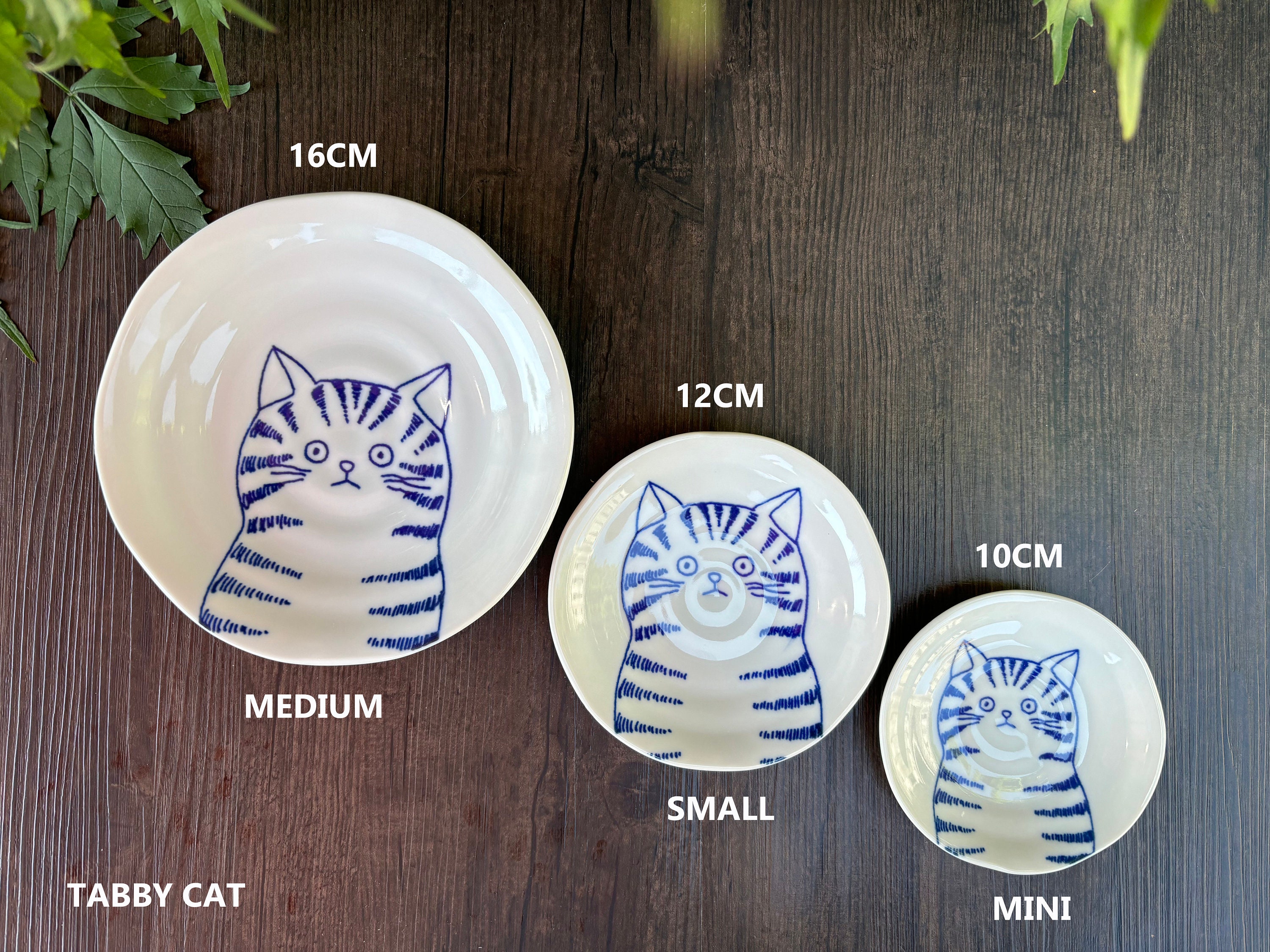 ⑤猫ちゃん柄のプレート 陶器製 4.75インチ 日本の猫柄プレート – レトロスタイルの食器、ソース皿、猫