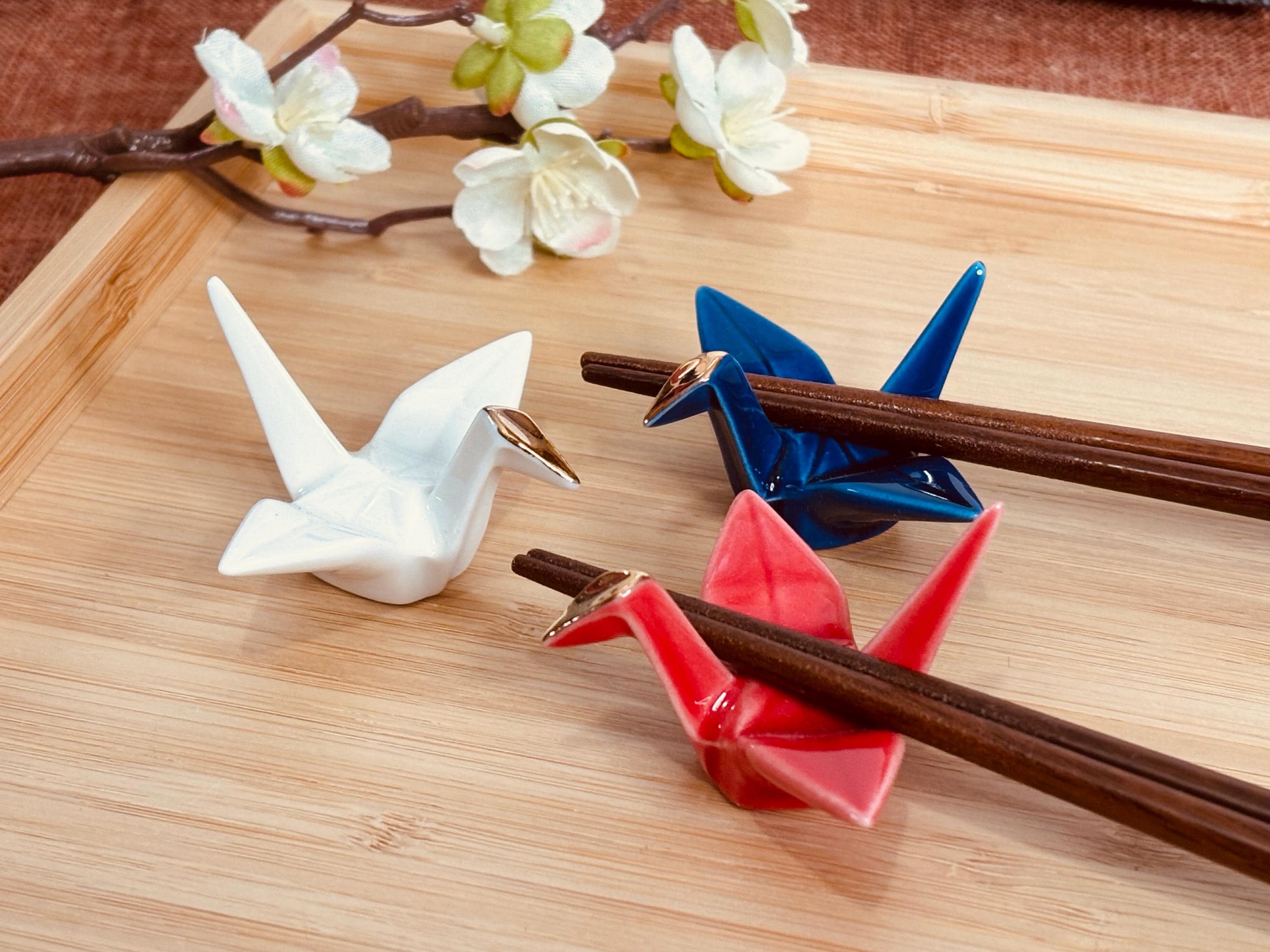 貴重 10インチレコード〔 Bird 童神 Warabigami 〕 Origami Crane Chopstick Rest - Gold-accented (white, Red, Blue