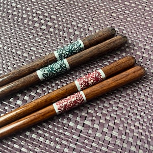 Spülmaschinenfest Japanische Essstäbchen - Rot oder Blau I Perfektes Geschenk für Sushi und Ramen Liebhaber!