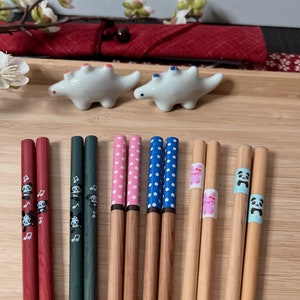 7&quot; Chopsticks for Kids- Variety of Japanese Chopsticks - Panda, Rabbit, Dot Pattern I Perfect Gift for Sushi and Ramen lovers!