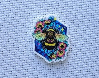 Pretty Bee Needle Minder, Colorful Honey Bee and Flowers Needle Holder, Beautiful Cross Stitch Notions, Bumblebee Queen Bee Geometric Magnet