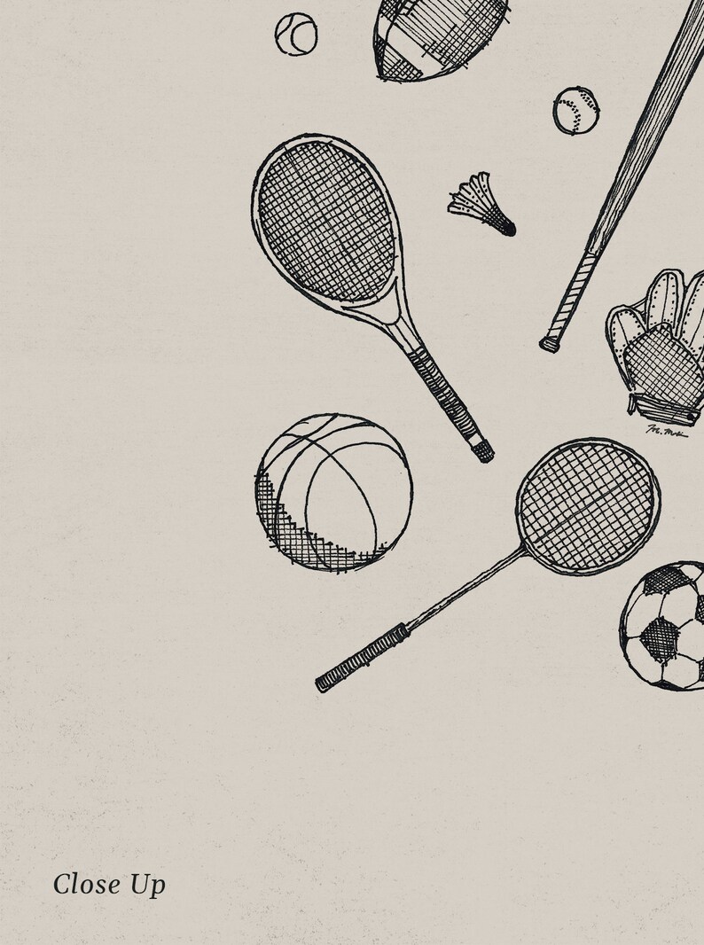 K&ouml;nnte beinhalten: Schwarz-Wei&szlig;-Illustration verschiedener Sportger&auml;te, darunter ein Tennisschl&auml;ger, ein Basketball, ein Baseballschl&auml;ger, ein Fu&szlig;ball, ein Federballschl&auml;ger, ein Baseball und ein Federball. Der Text "Close Up" befindet sich unten.