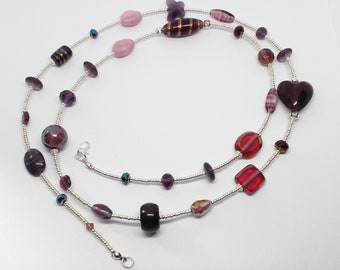 Lila Pflaume Töne Glasperlen lange Halskette, lila lange Perlenkette, Luxus lila Glasperlen lange Halskette, Geschenk für sie