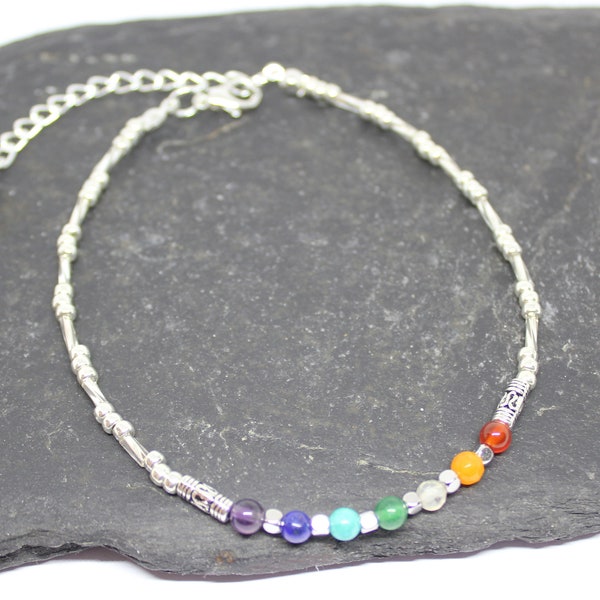 Bracelet de cheville des sept chakras - Bracelet de cheville en perles d'argent et pierres précieuses chakra, chaîne de cheville bohème plage chakra arc-en-ciel, cadeau chakra