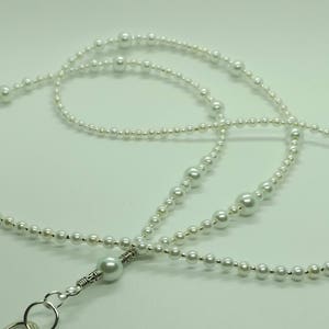Simplesmente pérolas elegantes pérolas de vidro id cordão porta-crachá porta-pass