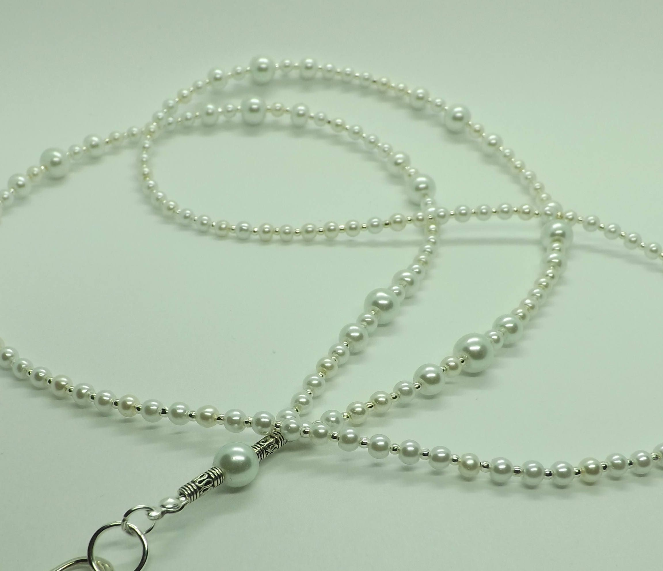 Simply Pearls Elegant Glass Pearls ID Lanyard Badge Holder Pass Holder -  Etsy