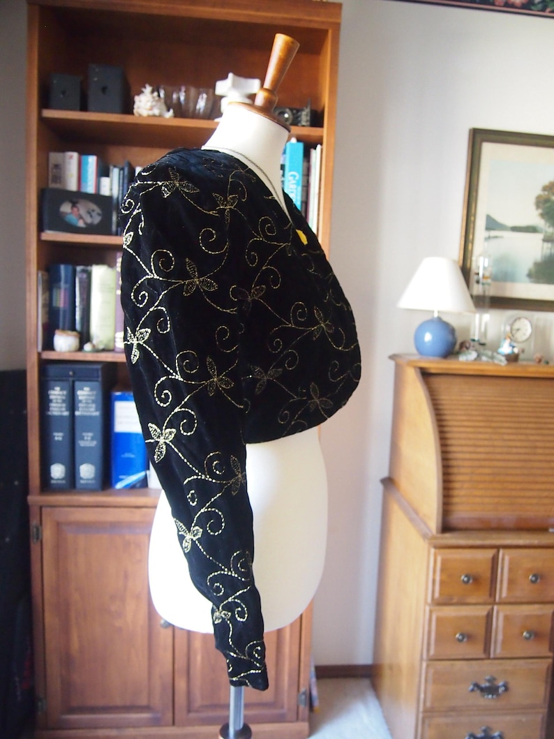 Vtg jacket - crop short button-up empire waist spencer - 1800s Victorian Regency costume - black gold embroidered vines floral velvet S M image 4