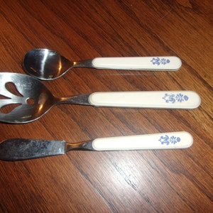 Pfaltzgraff Village Design Flatware  --  Stainless steel with plastic handles