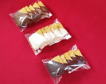 Triscuit Crackers covered in Chocolatey Goodness. (Includes 5 per bag)