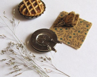 Dollhouse Miniature Napkins, Kitchen Picnic Dining Table Linens, 1:12 Scale Artisan Doll House Harvest Brown Rustic Woodland Fairy Furniture