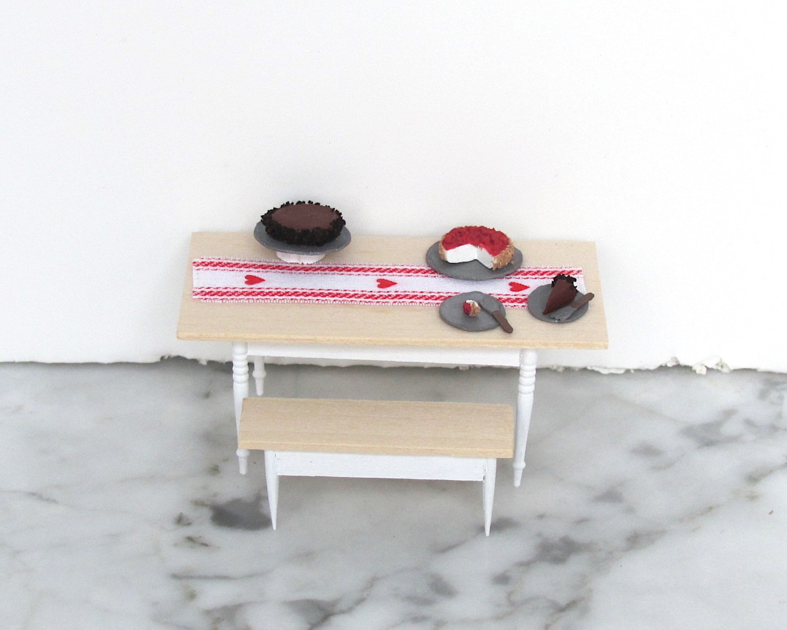 Miniature Dollhouse Furniture 124 Half Inch Scale Red Heart Etsy