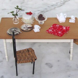Etsy Pick 1:12 Scale Miniature Dollhouse Napkins, Red White Heart Floral Kitchen, Dining Table Linens, Valentines Day Decor, Fairy Furniture image 3