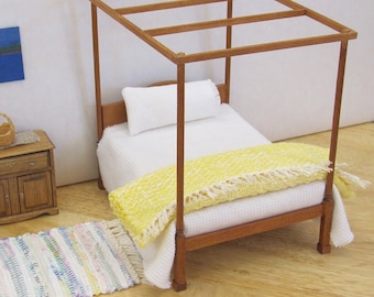Dollhouse Miniature Bedspread Bedding Throw Bed Blanket, Artisan 1:12 Scale Doll House Bedroom Decor Furniture, Handmade Woven Sunny Yellow