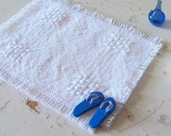 Dollhouse Miniature Beach Bath Towel, Bathroom Accessory, 1:12 Artisan Handmade Hand Woven in White for Modern Cottage or Rustic Farmhouse