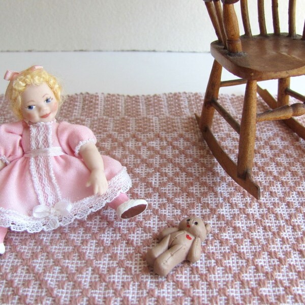 Antique Rose Pink Miniature Dollhouse Handwoven Floor Rug Carpet, 1 12th Inch to Foot Scale Doll House Model Home Furnishing Decor Textile