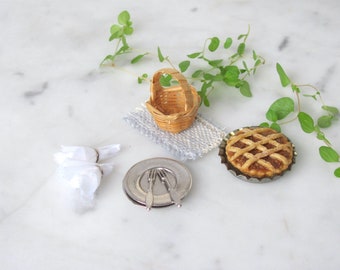 Dollhouse Miniature Placemat, 1:12 Scale Artisan Doll House Furniture Rustic Beach Country Farmhouse Cabin Kitchen Dining Linens Table Mats