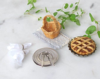 Dollhouse Miniature Placemat, 1:12 Scale Artisan Doll House Furniture Rustic Beach Country Farmhouse Cabin Kitchen Dining Linens Table Mats