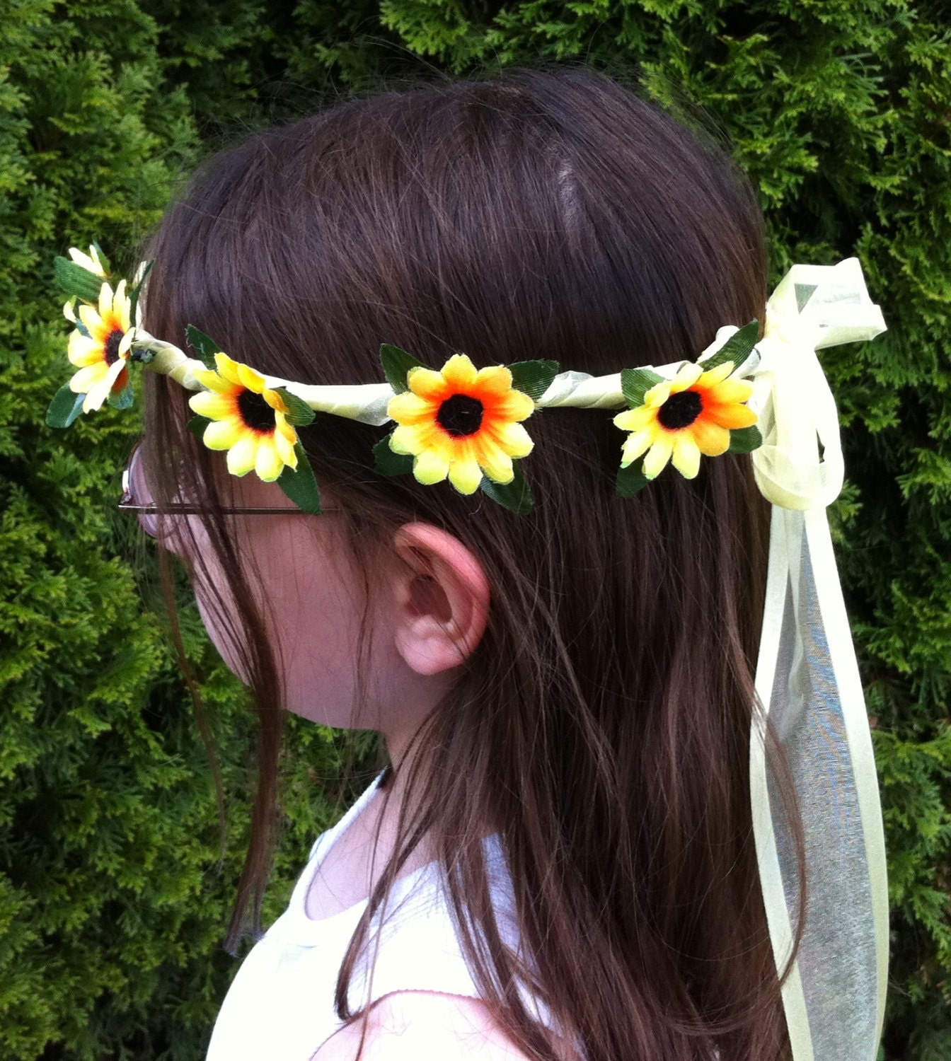 Flower Girl Head Wreath Daisy Flower Bridal, Bridesmaid or Costume