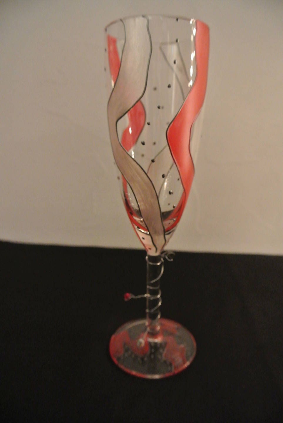 Flûtes à Champagne Bicolores Rouge et Argent Peintes La Main Ses Perles Sarowski en Verre