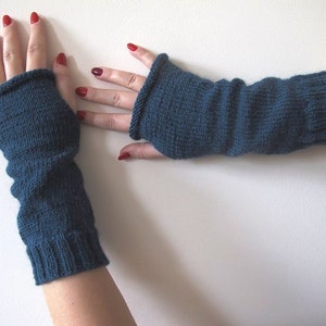 SHIP TODAY! Arm Warmers, Extra Long Medieval Cable Knit