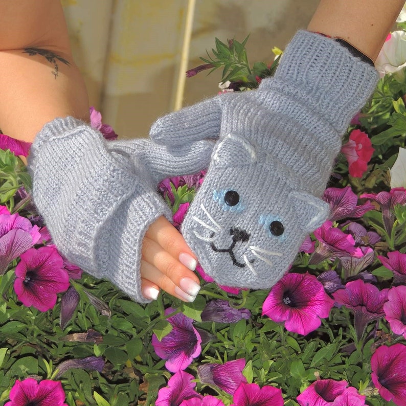 Fingerless cat mittens. Animal fingerless gloves. Hand knit cat mittens. Wrist warmers. Cat motif arm warmers. Convertible animal mittens. image 6