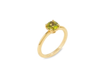 9ct yellow gold peridot round solitaire ring, handmade, gift for her, Christmas, Valentine’s Day, hallmarked