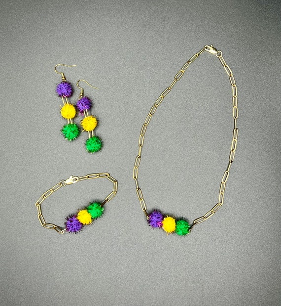 Mardi Gras Pom Pom Jewelry Set, Metallic Pom Pom Earrings, Necklace, Bracelet. Mardi Gras Earrings, Necklace, Bracelet