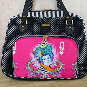 Larraine Weekender Bag with Feature Inset Pocket Digital PDF Sewing Pattern and Video