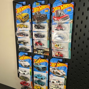 Hot Wheels Display in Package 